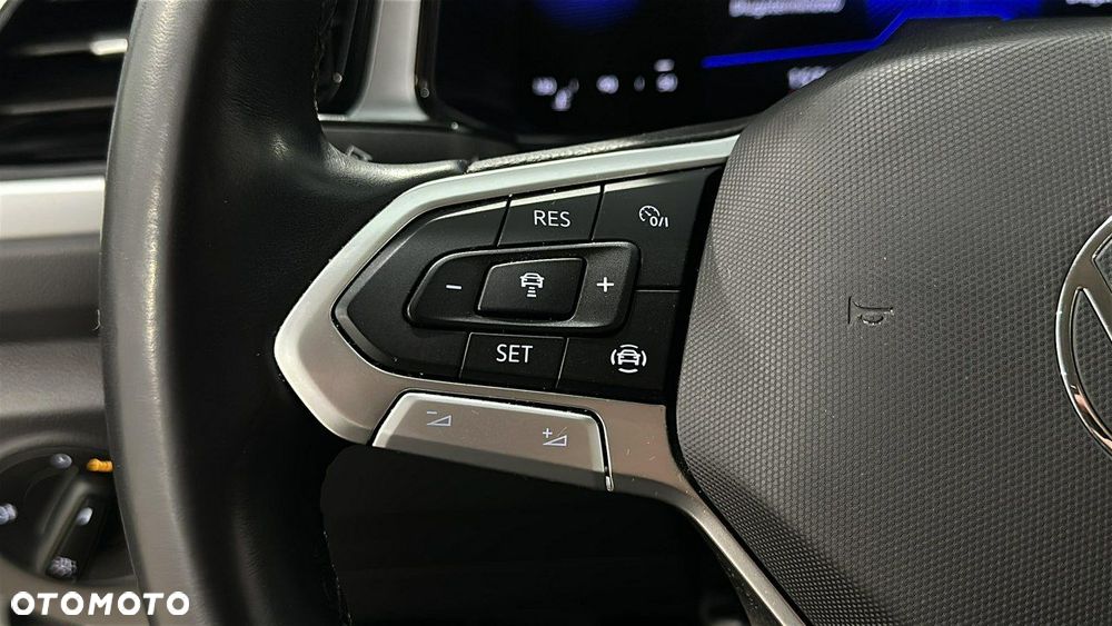 Volkswagen T-Roc 1.5 TSI Life - 23