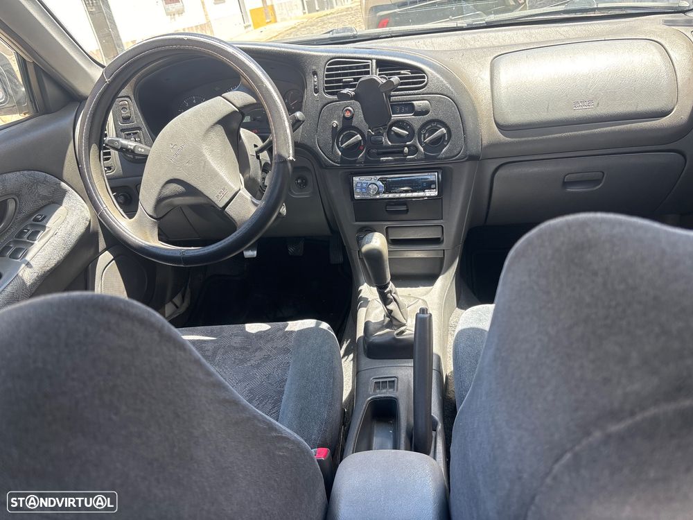 Mitsubishi Lancer 1.3 GLX JLL+ABS - 18
