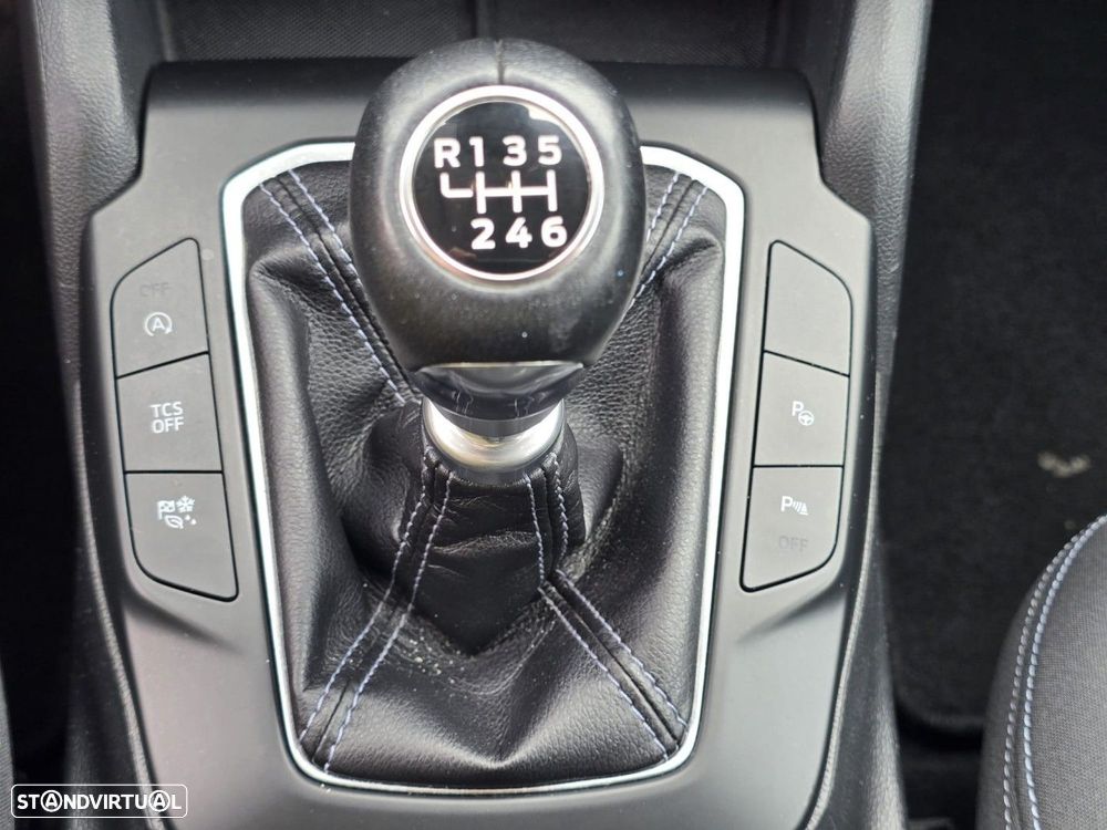 Ford Focus SW 1.5 TDCi EcoBlue Active - 18