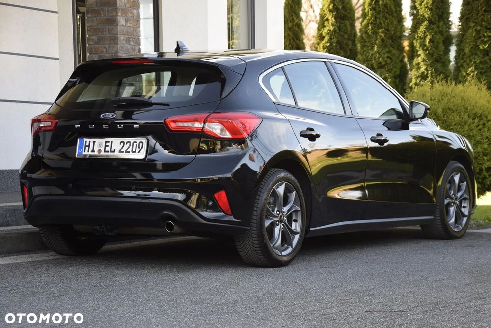 Ford Focus 1.0 EcoBoost Start-Stopp-System TITANIUM DESIGN - 4