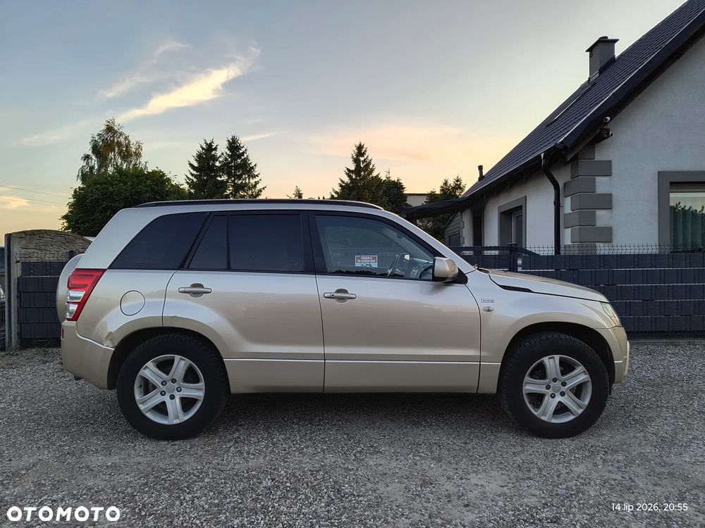 Suzuki Grand Vitara 1.9 DDiS Club - 12