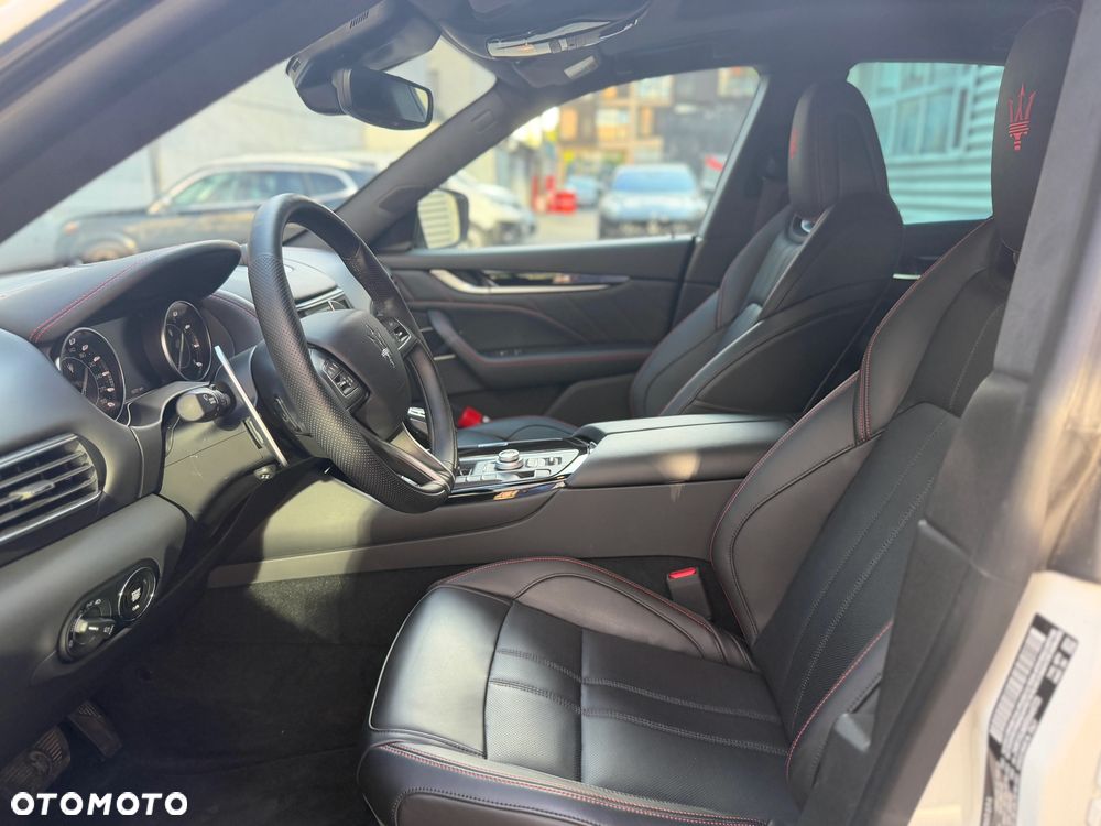 Maserati Levante Modena - 11