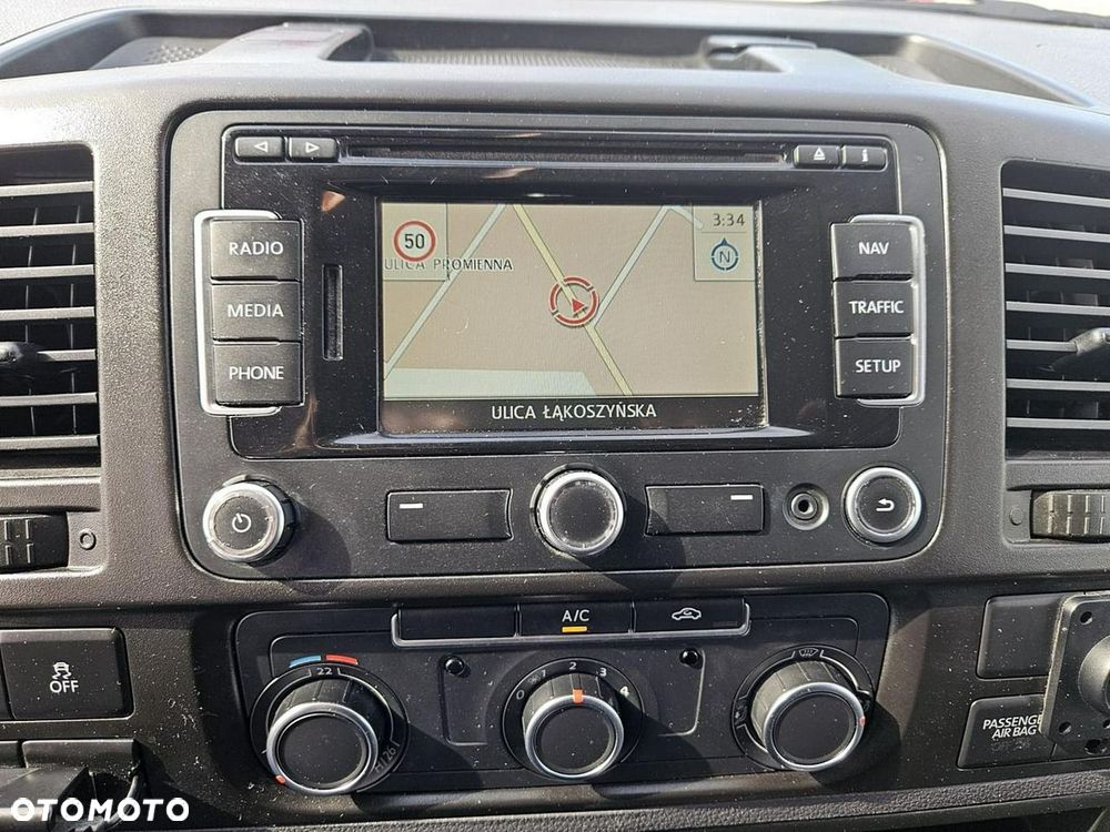 Volkswagen Transporter - 9