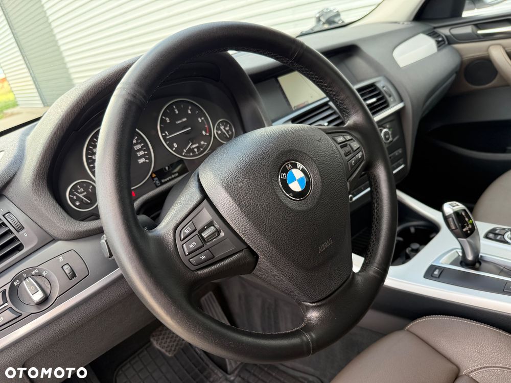 BMW X3 xDrive20d - 21