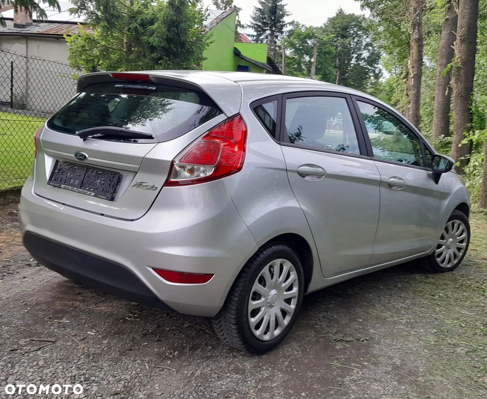 Ford Fiesta - 5
