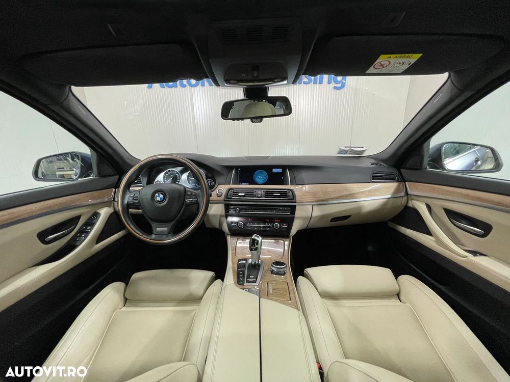 BMW Seria 5 530d xDrive Touring Aut. - 7