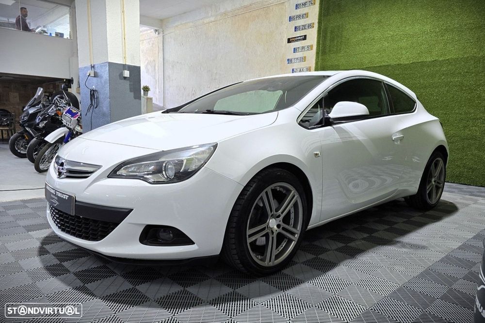 Opel Astra GTC 1.6 CDTi S/S - 3
