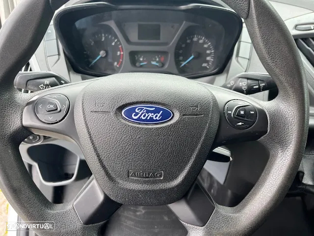 Ford TRANSIT CUSTOM - 12