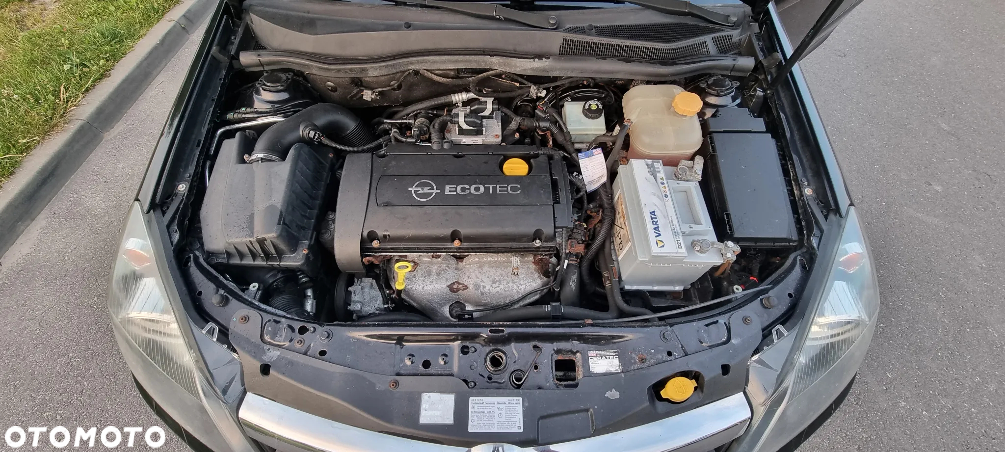 Opel Astra GTC 1.6 - 19