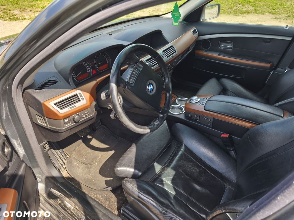 BMW Seria 7 - 8