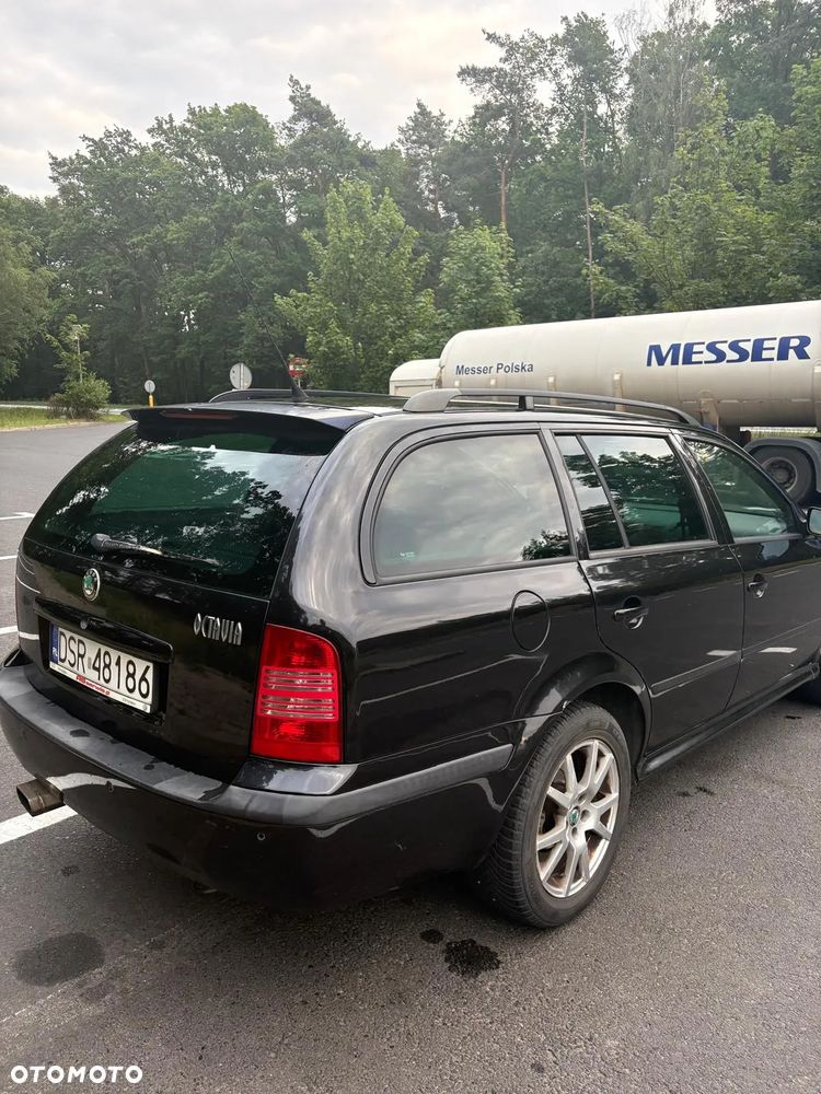 Skoda Octavia 1.8T Tour Plus - 4