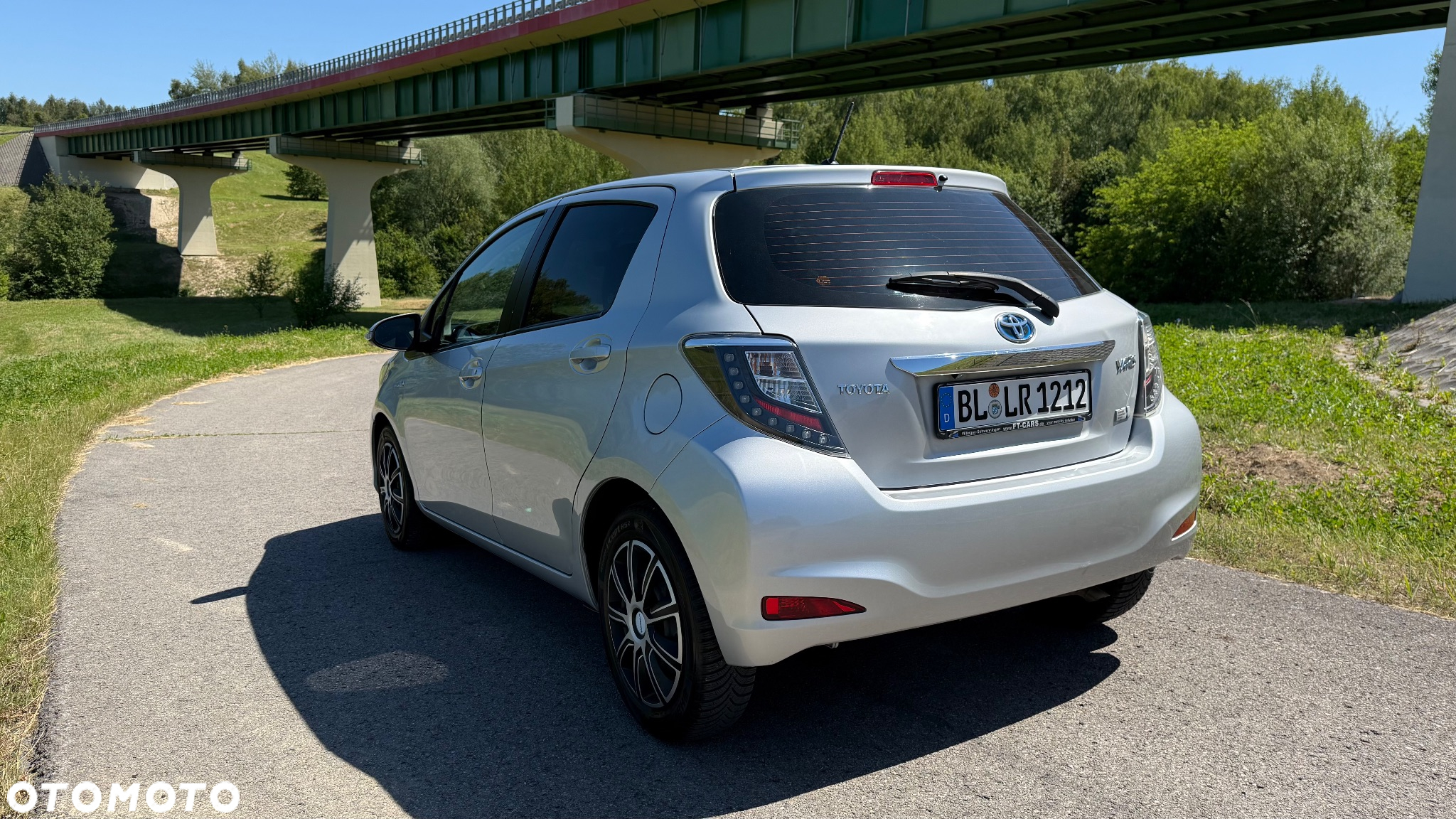 Toyota Yaris Hybrid 100 Active - 6