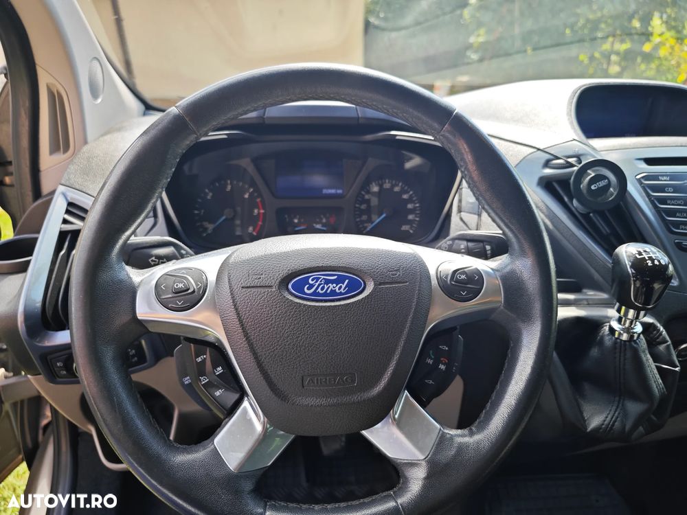 Ford Tourneo Custom 300 L1H1 VA Titanium - 3