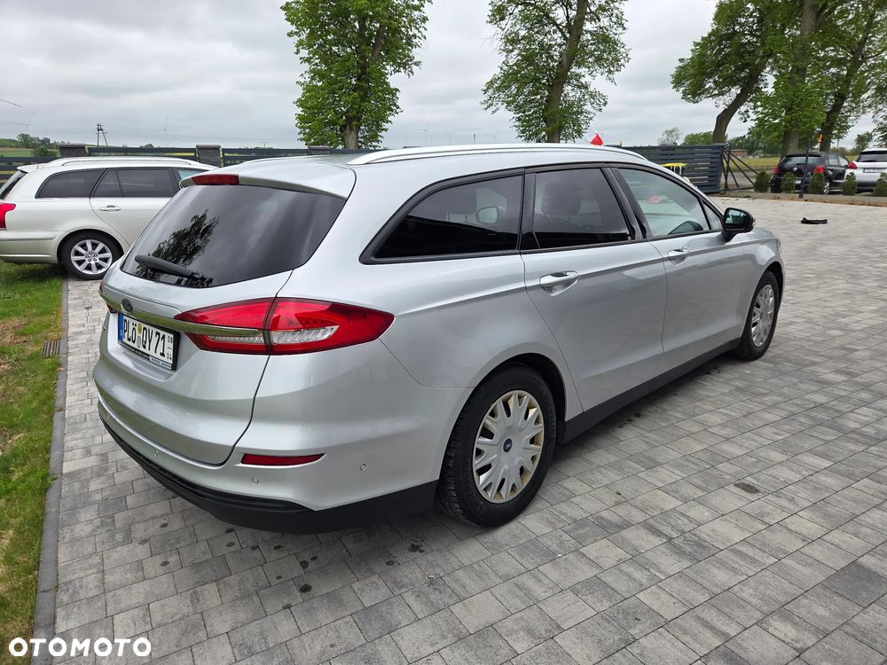Ford Mondeo SW - 9