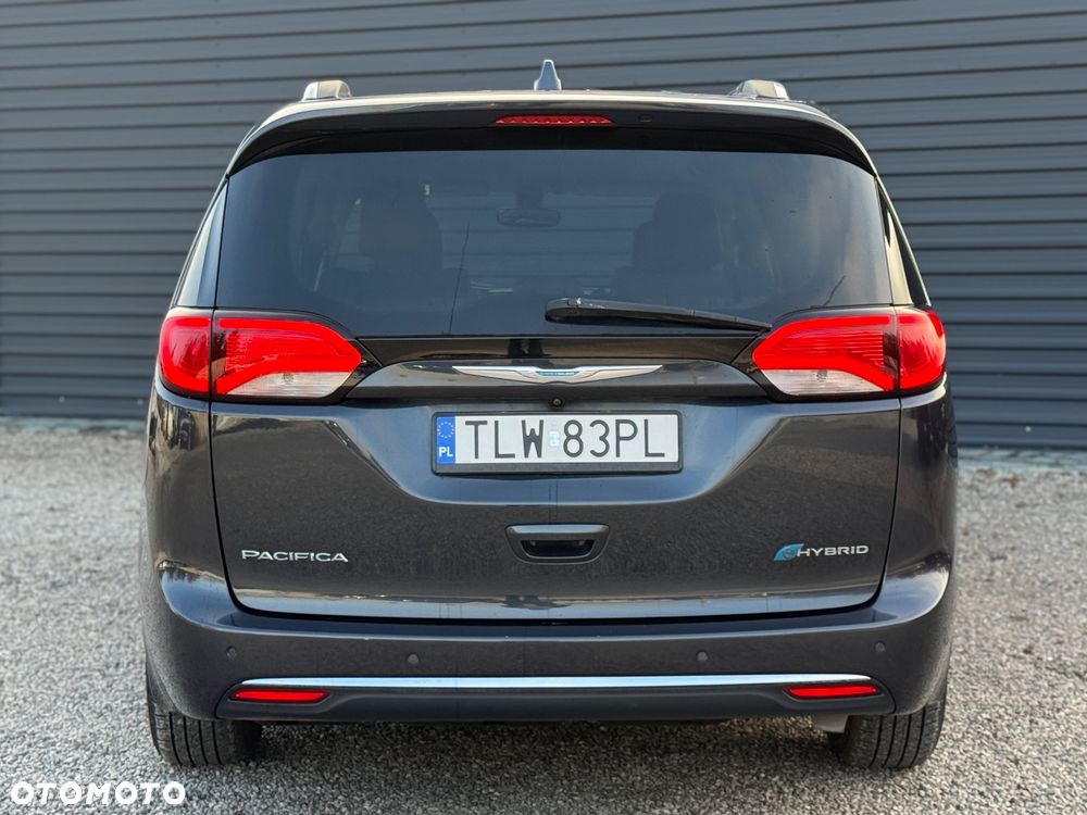 Chrysler Pacifica - 5