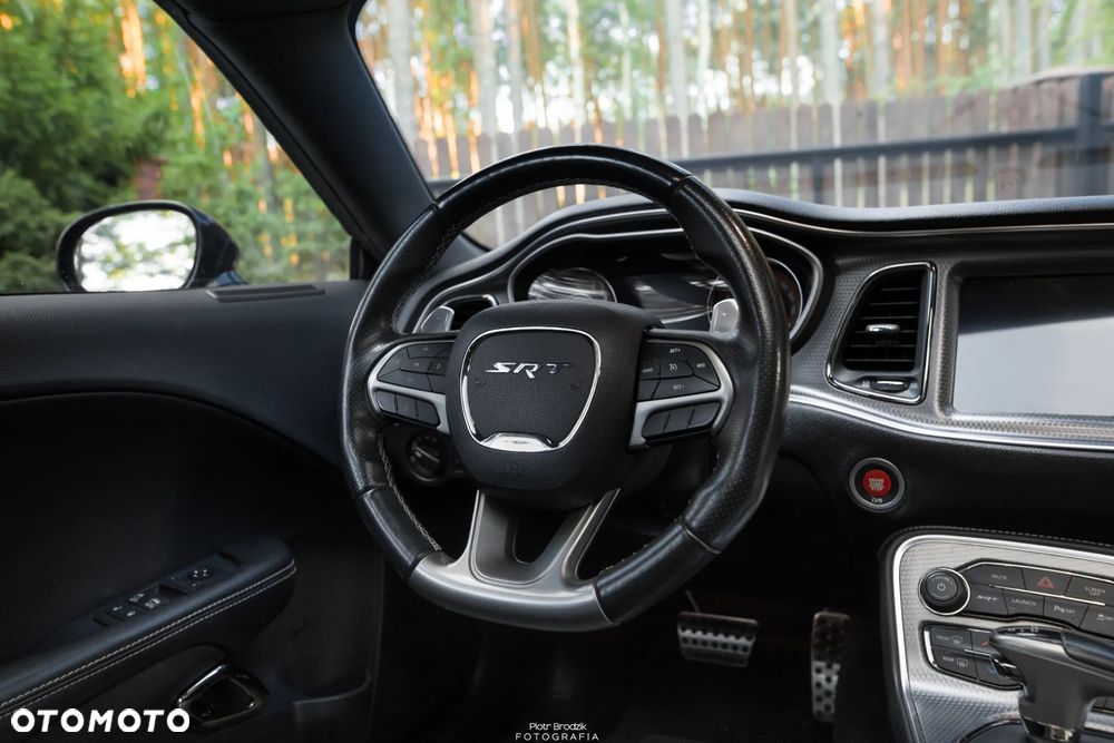 Dodge Challenger 6.2 Hellcat - 27