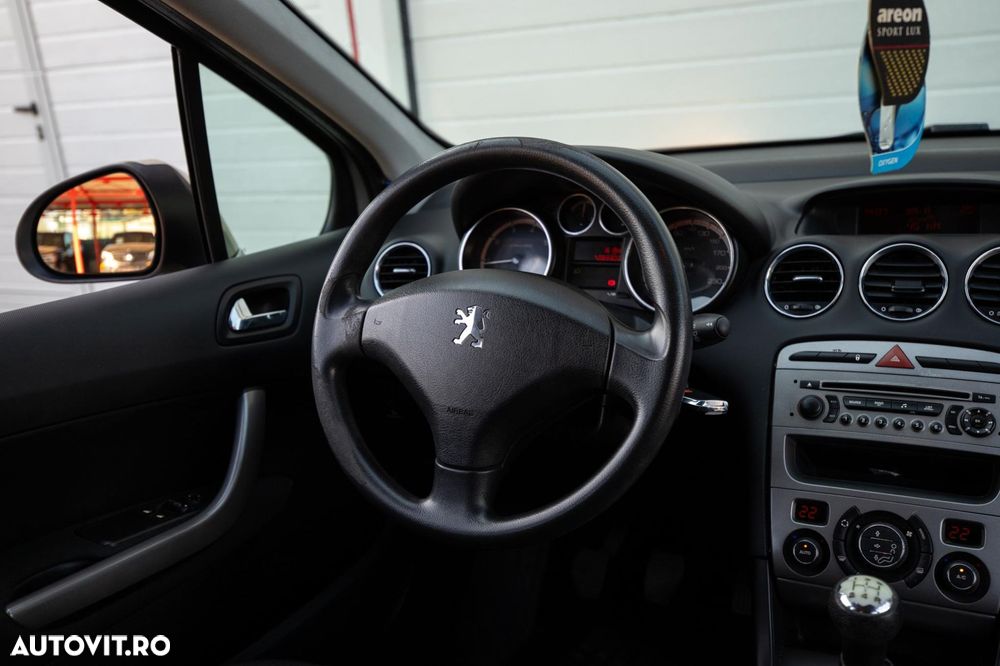 Peugeot 308 1.6E Confort Pack Aut - 13