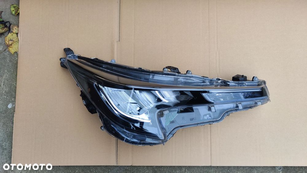 Toyota Corolla E21 19- HB Kombi Lampa Prawa Przód Full Led EcoLED Oryginał Europa - 3