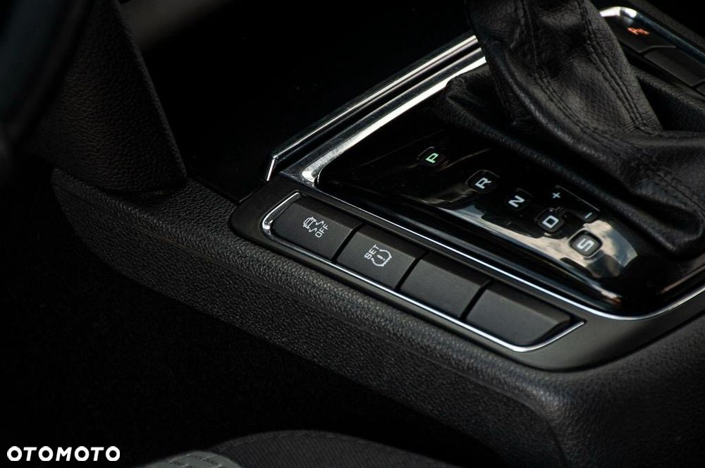 Skoda Superb 2.0 TDI DSG Ambition - 17