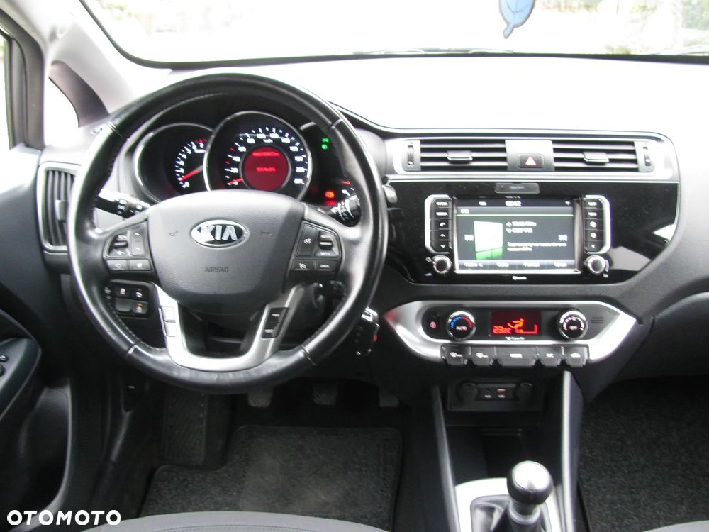 Kia Rio 1.2 Dream Team Edition - 25