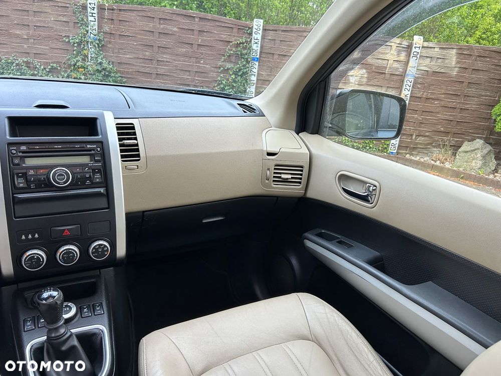 Nissan X-Trail 2.0 dCi 4x4 DPF LE - 30