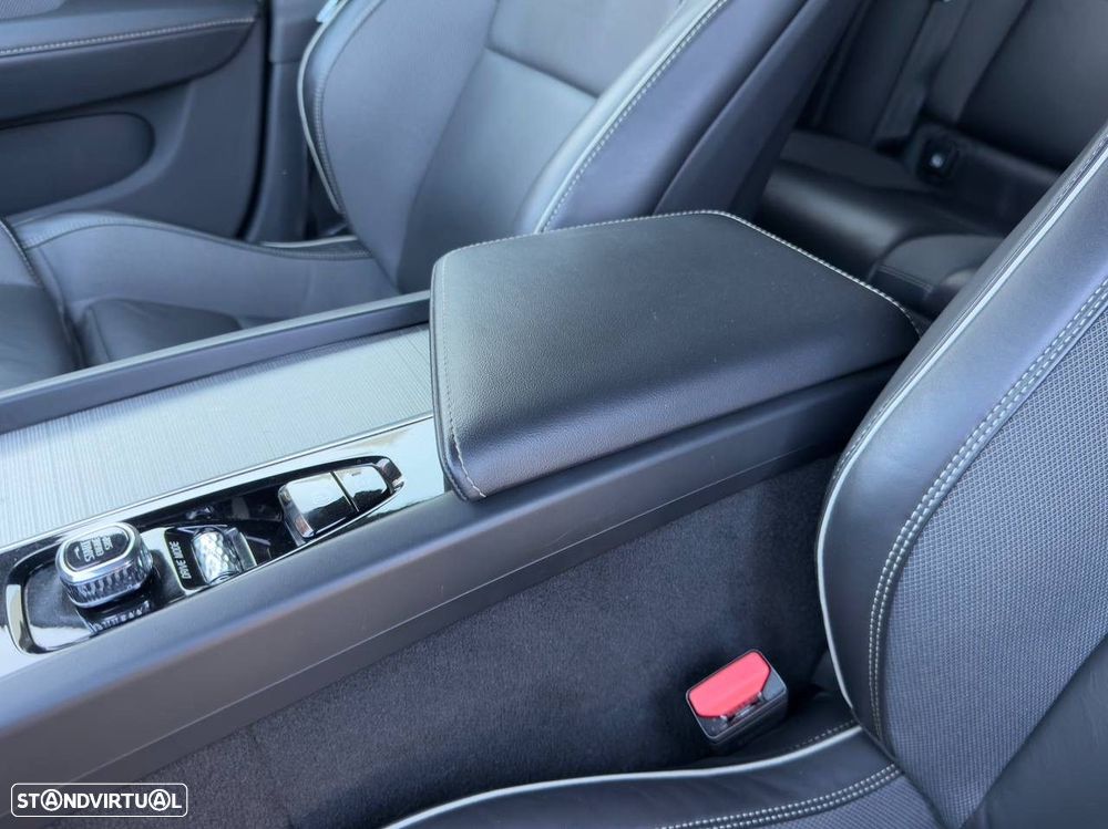 Volvo V60 2.0 D4 R-Design Geartronic - 20