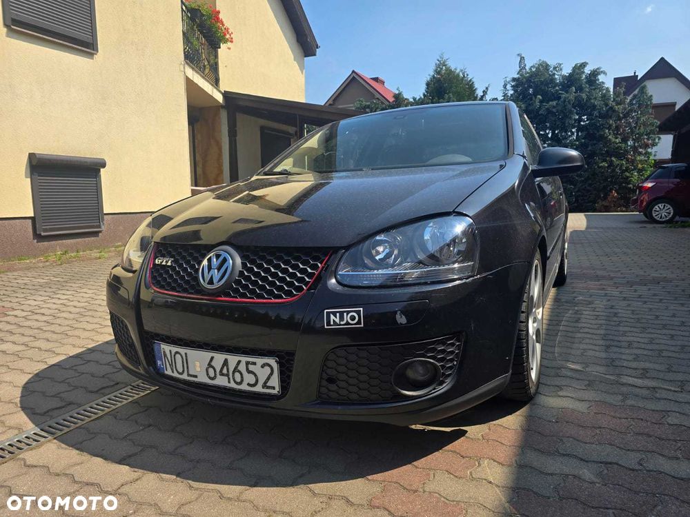 Volkswagen Golf - 2