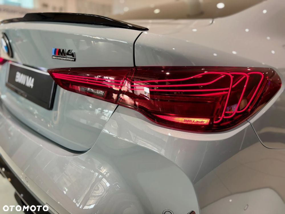 BMW M4 Competition M xDrive - 4