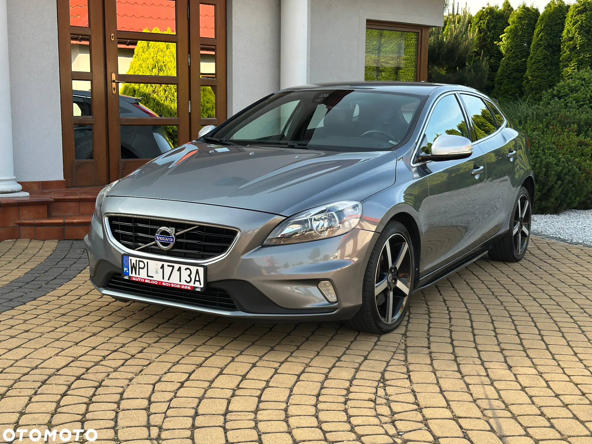 Volvo V40 D4 Drive-E R-Design Summum - 7