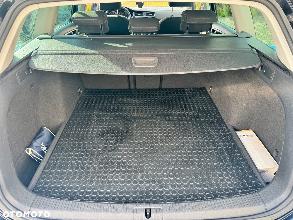Volkswagen Golf - 9