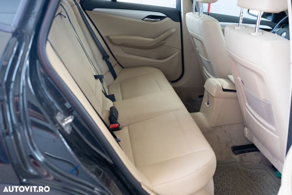 BMW X1 sDrive18d - 9
