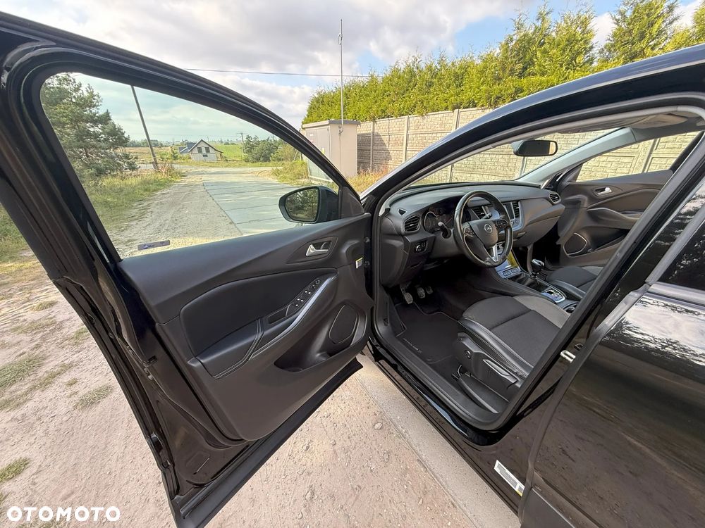 Opel Grandland X 1.6 D Start/Stop Business Edition - 9