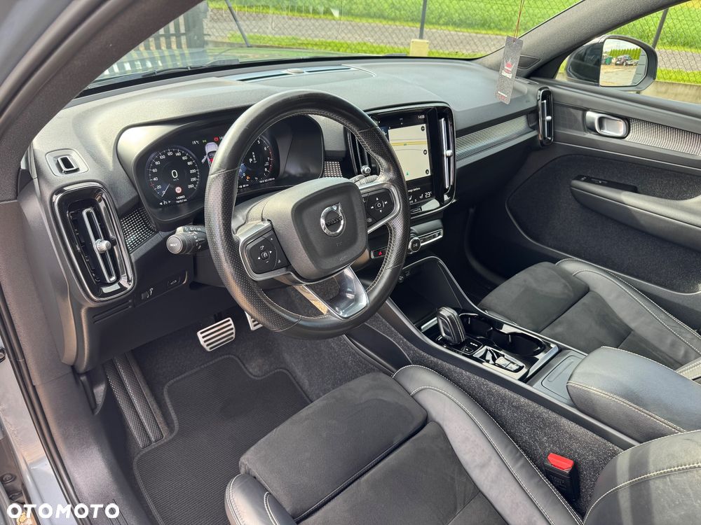 Volvo XC 40 T2 Core - 29