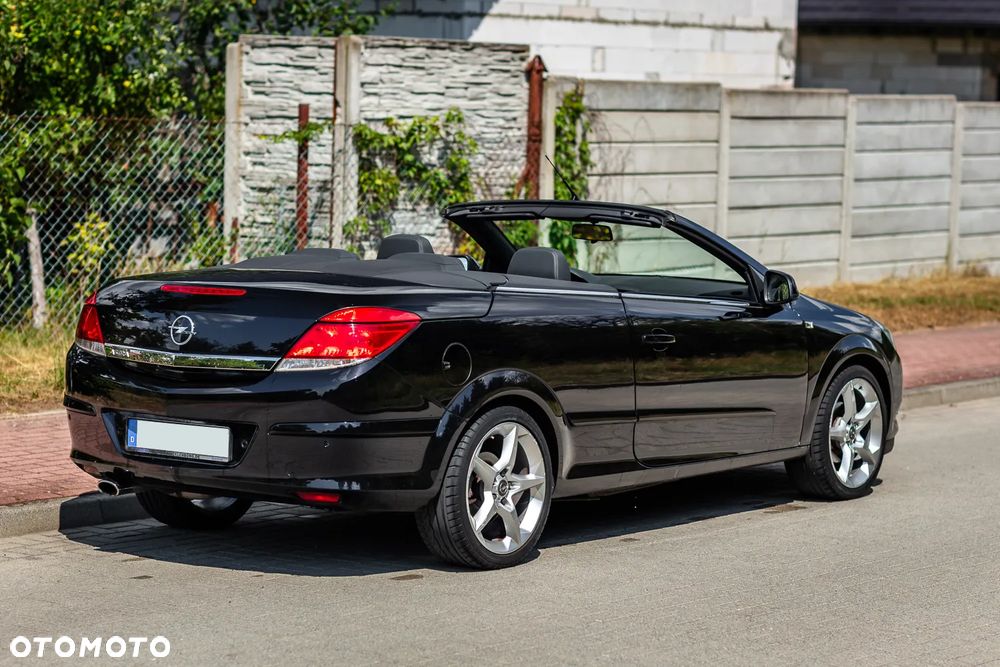 Opel Astra 1.8 - 12