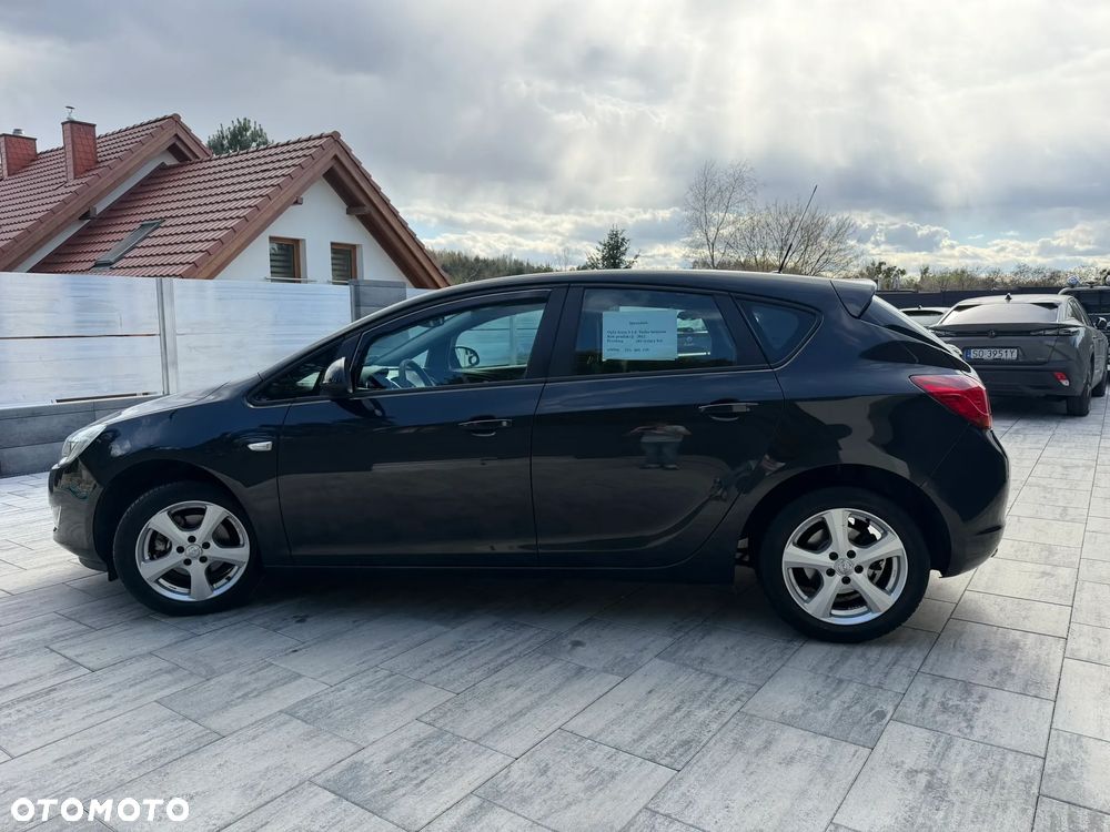 Opel Astra 1.4 T Enjoy - 9