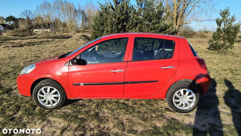 Renault Clio 1.2 16V Authentique - 6