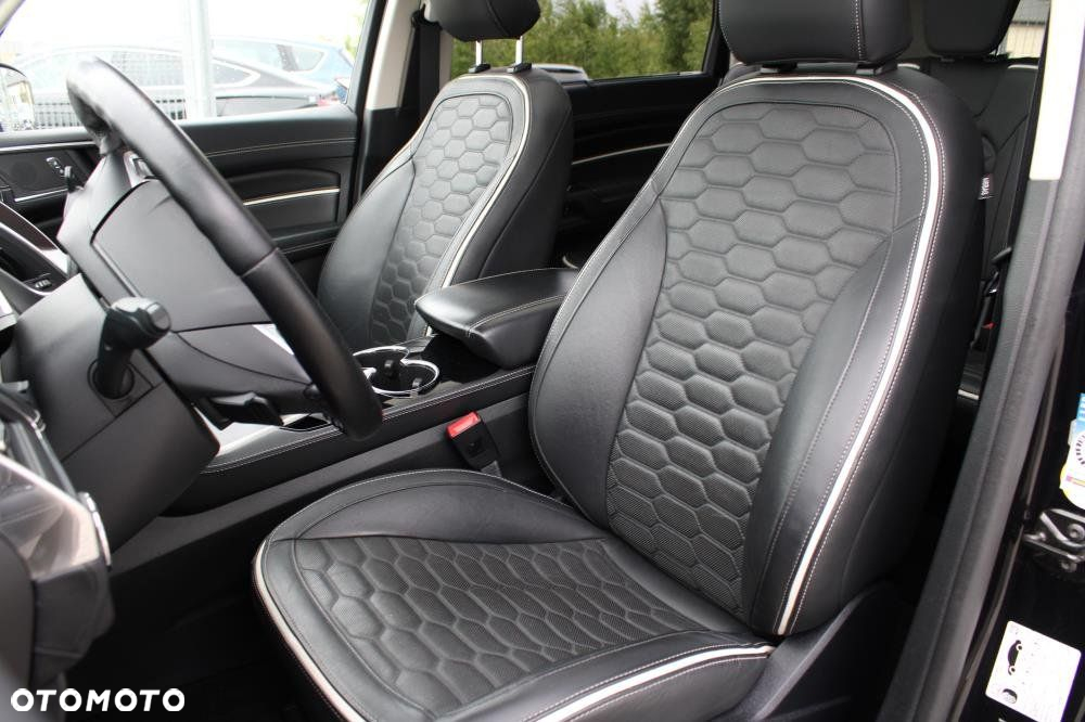 Ford S-Max - 15