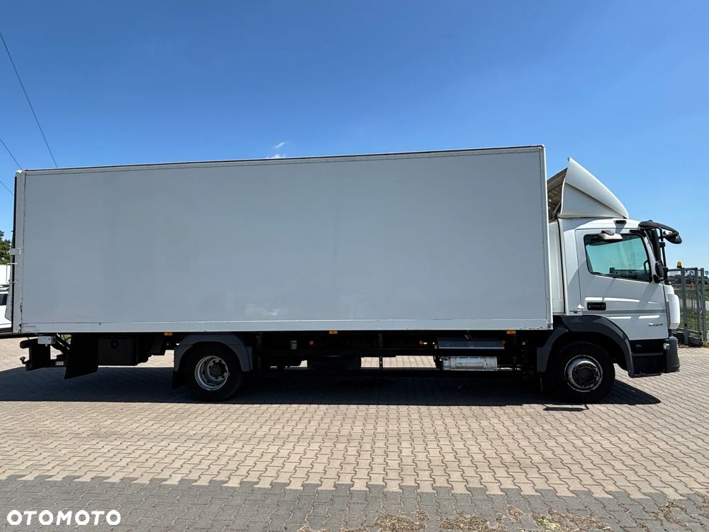 Mercedes-Benz ATEGO 1524  EURO 6 (1527, 1530) kontener z windą , kabina przeedłużana  z łóżkiem składanym - 12