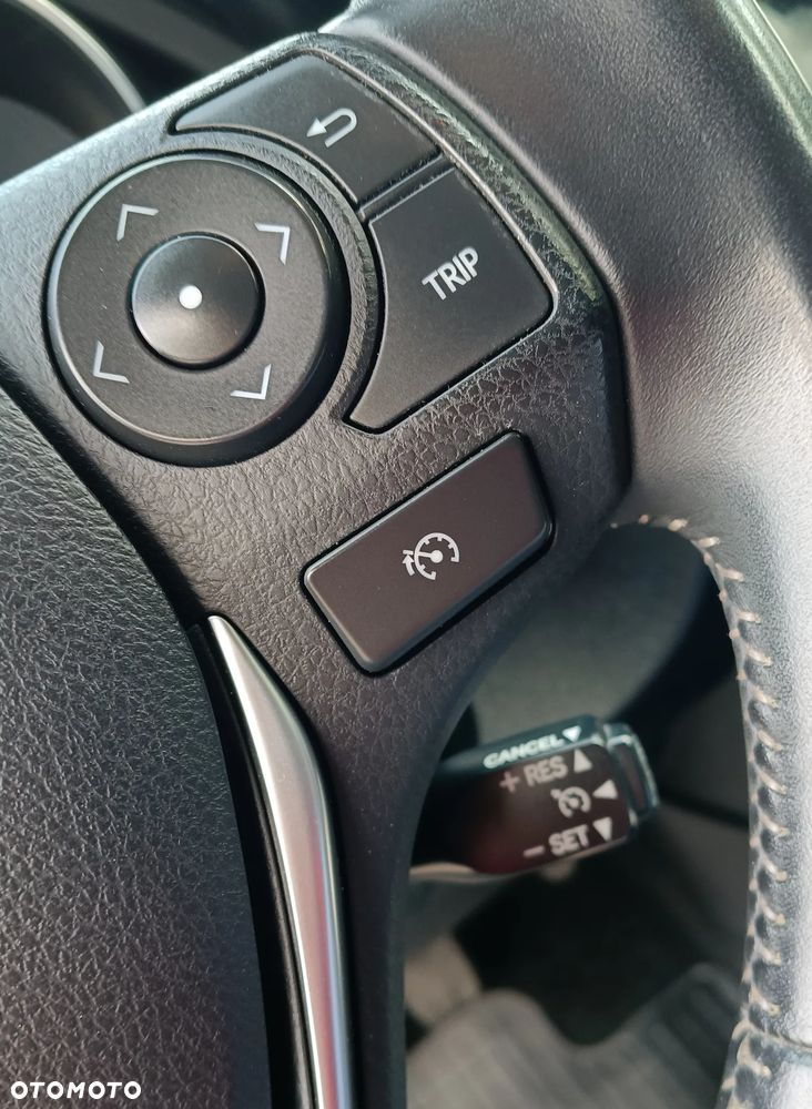Toyota Auris - 23