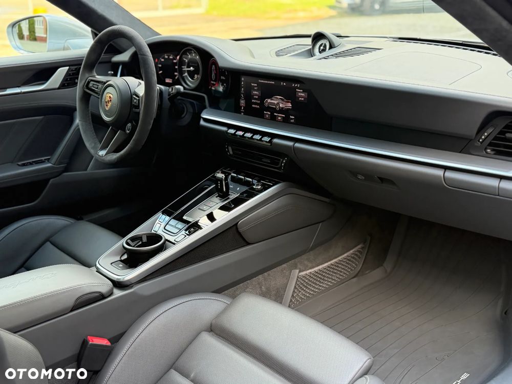 Porsche 911 Turbo S - 13