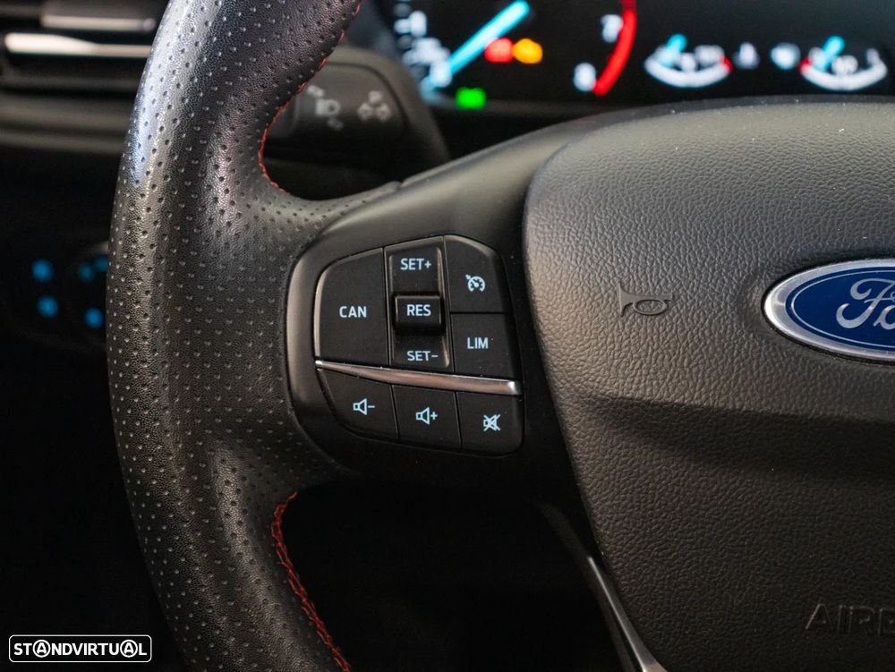 Ford Focus 1.0 EcoBoost MHEV ST-Line - 17