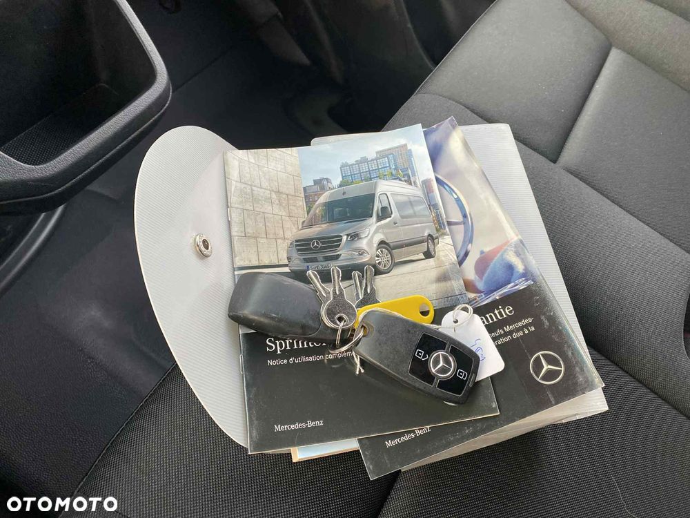 Mercedes-Benz SPRINTER * 2020r * Tylko 129.000km ! * HAK 3.5 T - 20