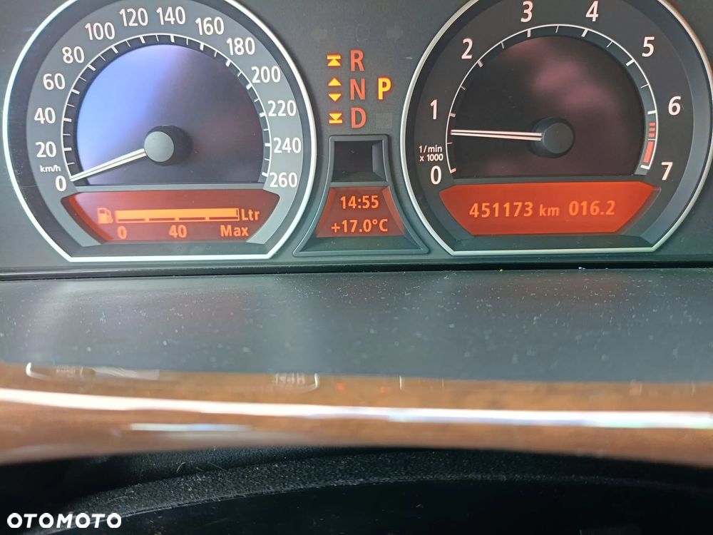 BMW Seria 7 750i L - 6