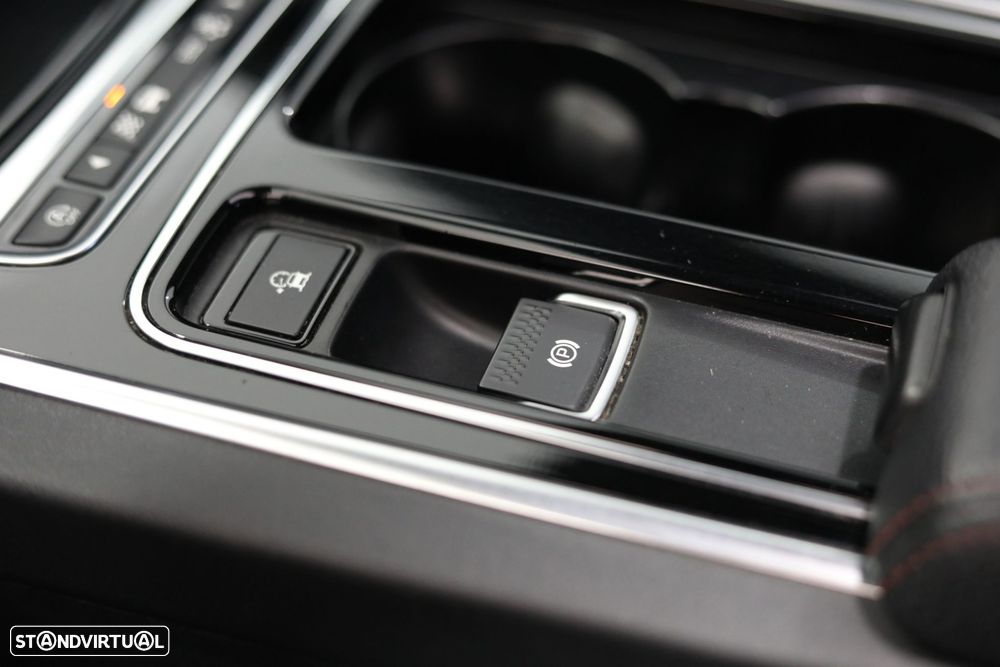 Jaguar XE 2.0 D R-Sport Aut. - 21