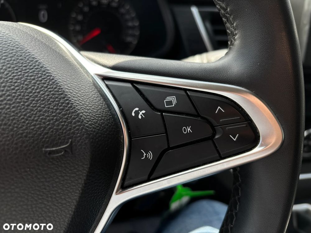 Renault Trafic 2.0 dCi - 17