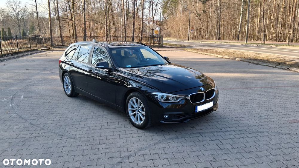 BMW Seria 3 330i xDrive - 3