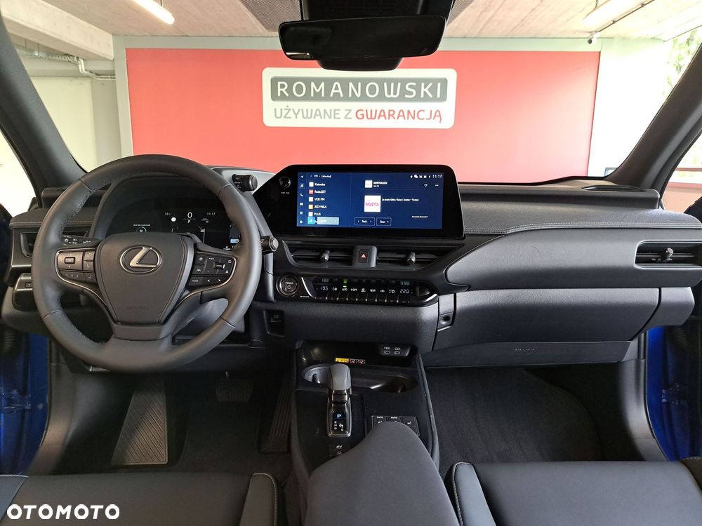 Lexus UX 300h F Sport Design - 14