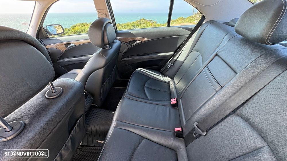 Mercedes-Benz E 220 CDi Avantgarde Aut. - 28