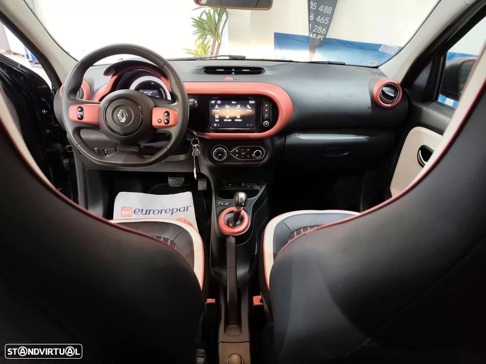 Renault Twingo E-Tech - 24