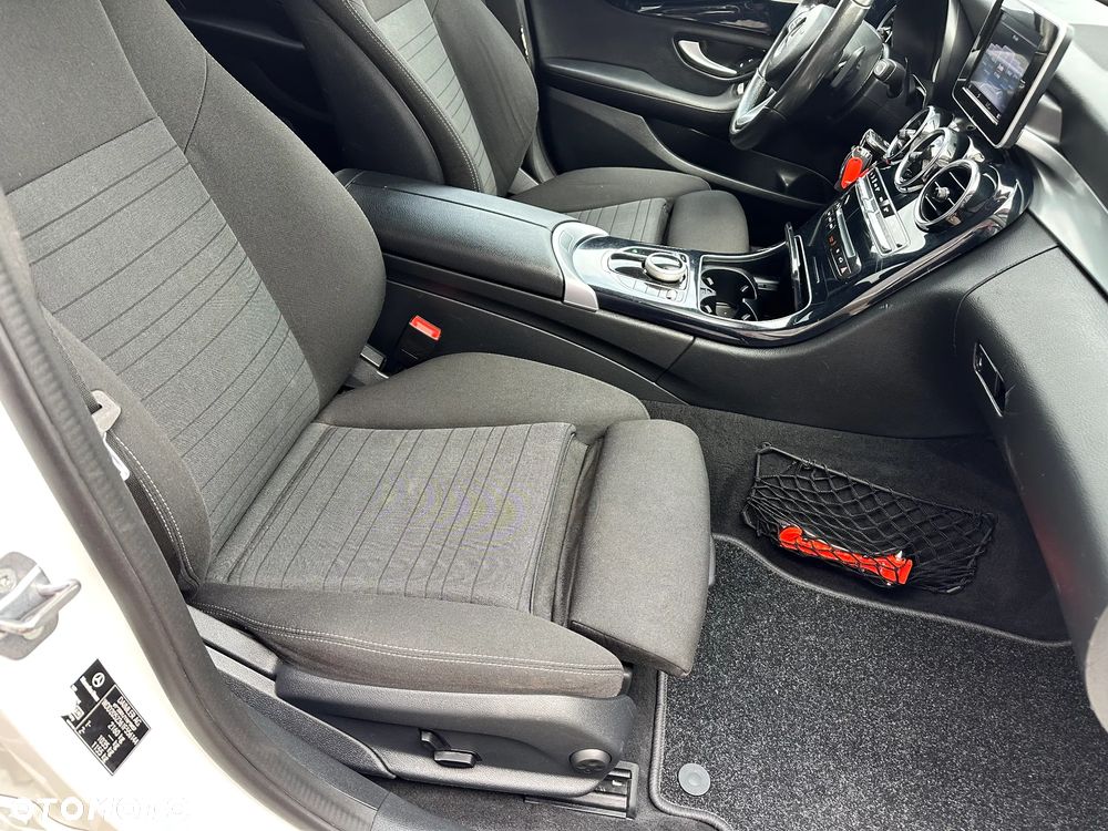 Mercedes-Benz Klasa C - 31